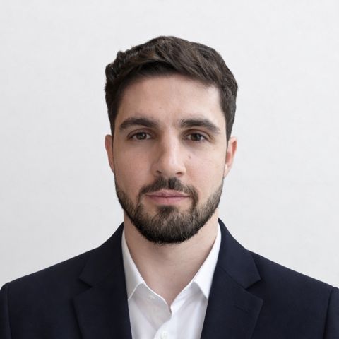 /team: Привести фото команды к единому стилю